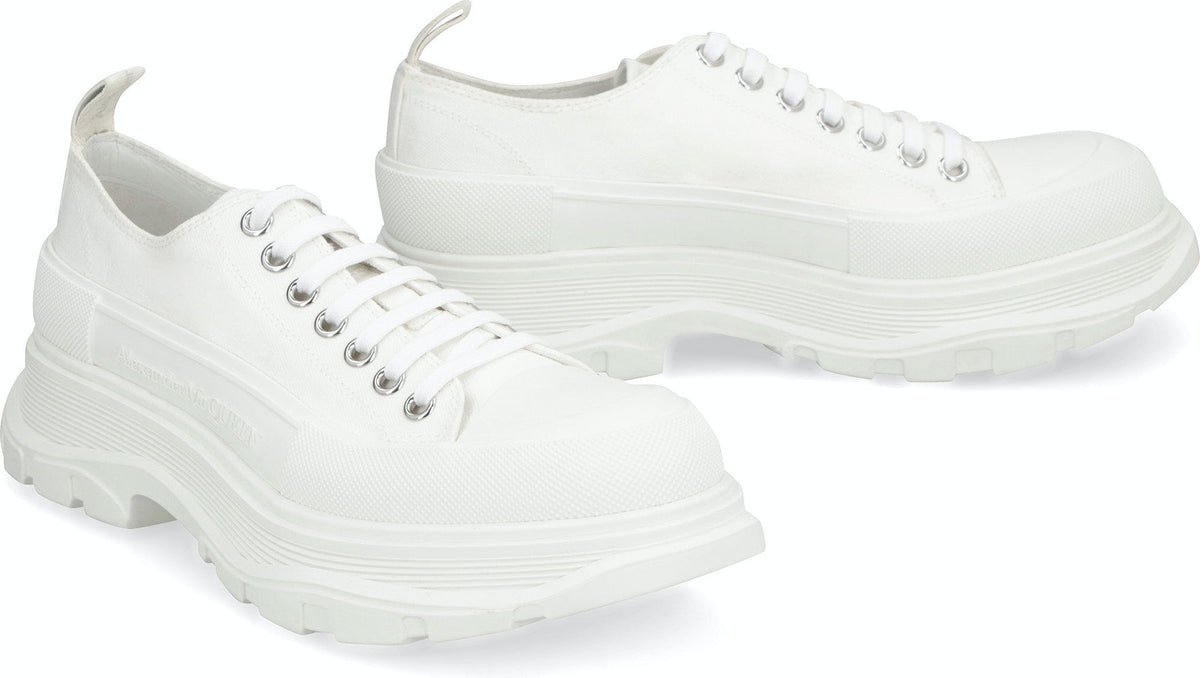 TREAD SLICK SNEAKERS
