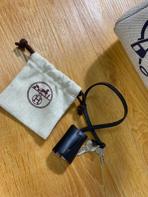 PHA - HMS Bags - 1675