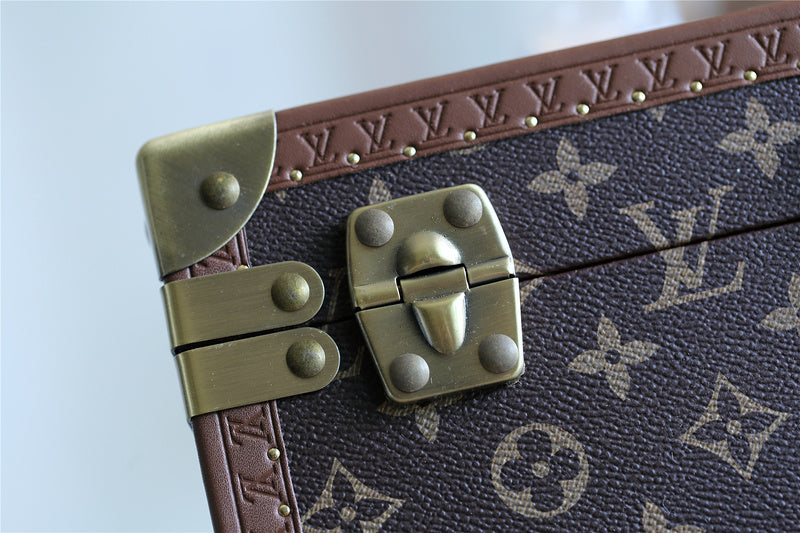 I W Fashion Lu-Vi bags - 9512