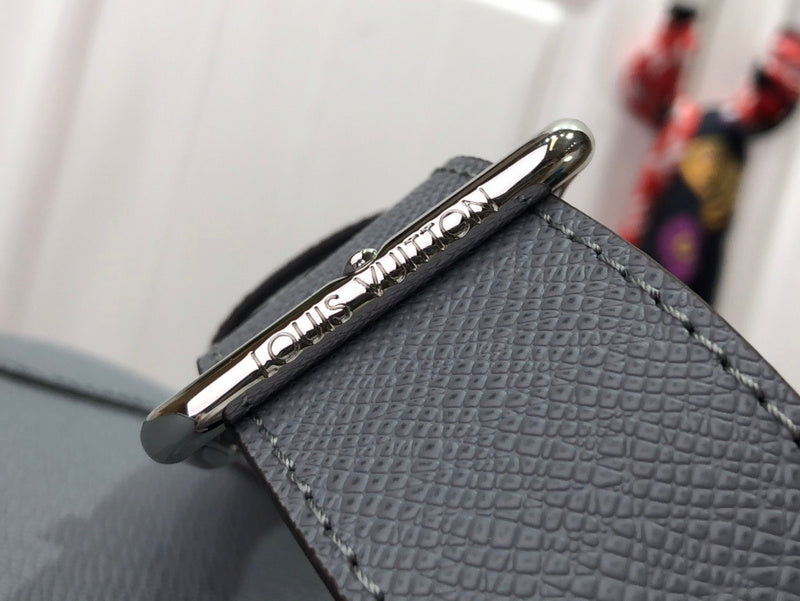 I W Fashion Lu-Vi bags - 17382