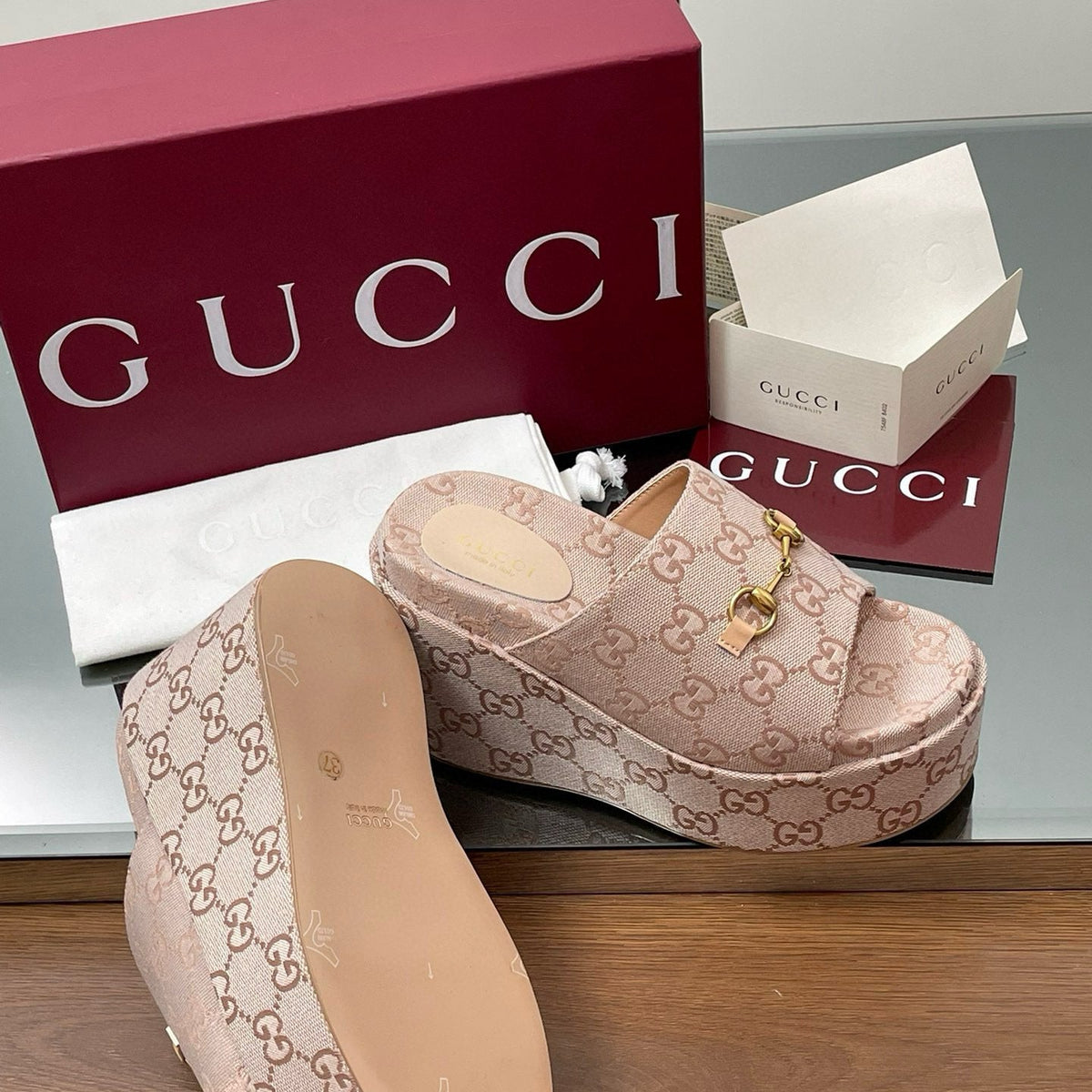 GG WEDGE SANDALS