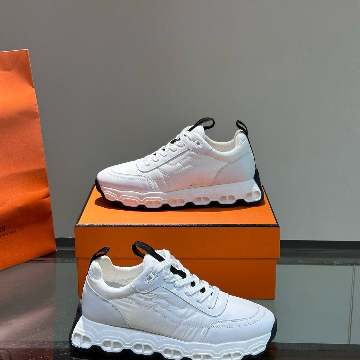 HERM IMPULSE SNEAKER