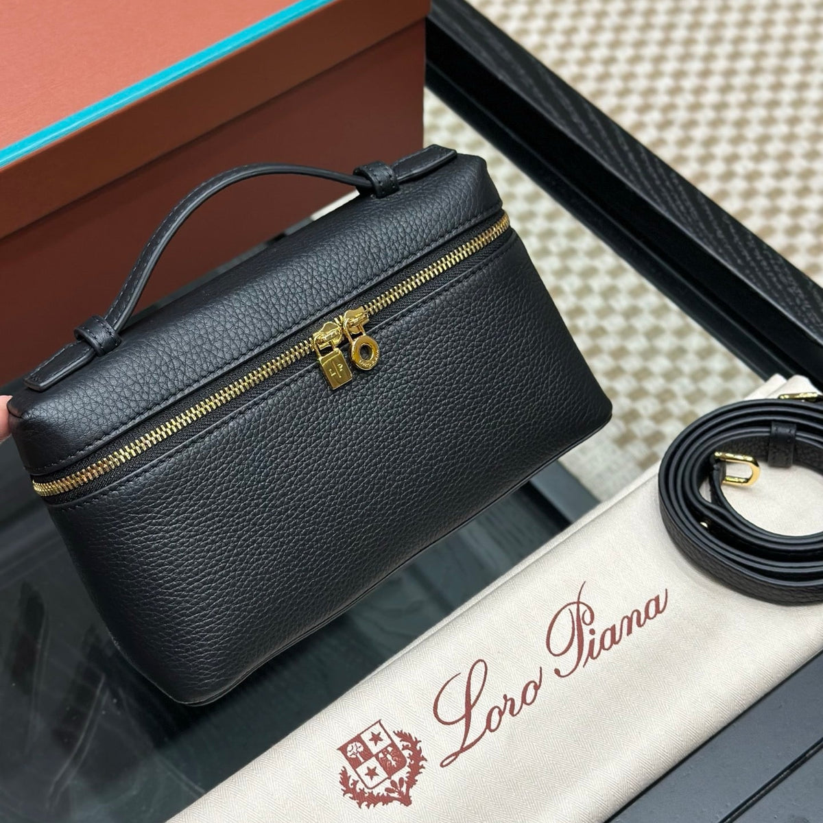 LORO P EXTRA POCKET L19 BAG
