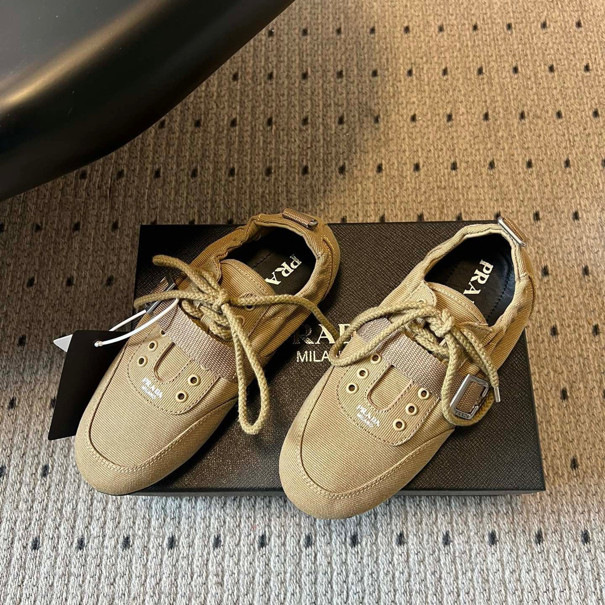 PD COLLAPSE SNEAKERS