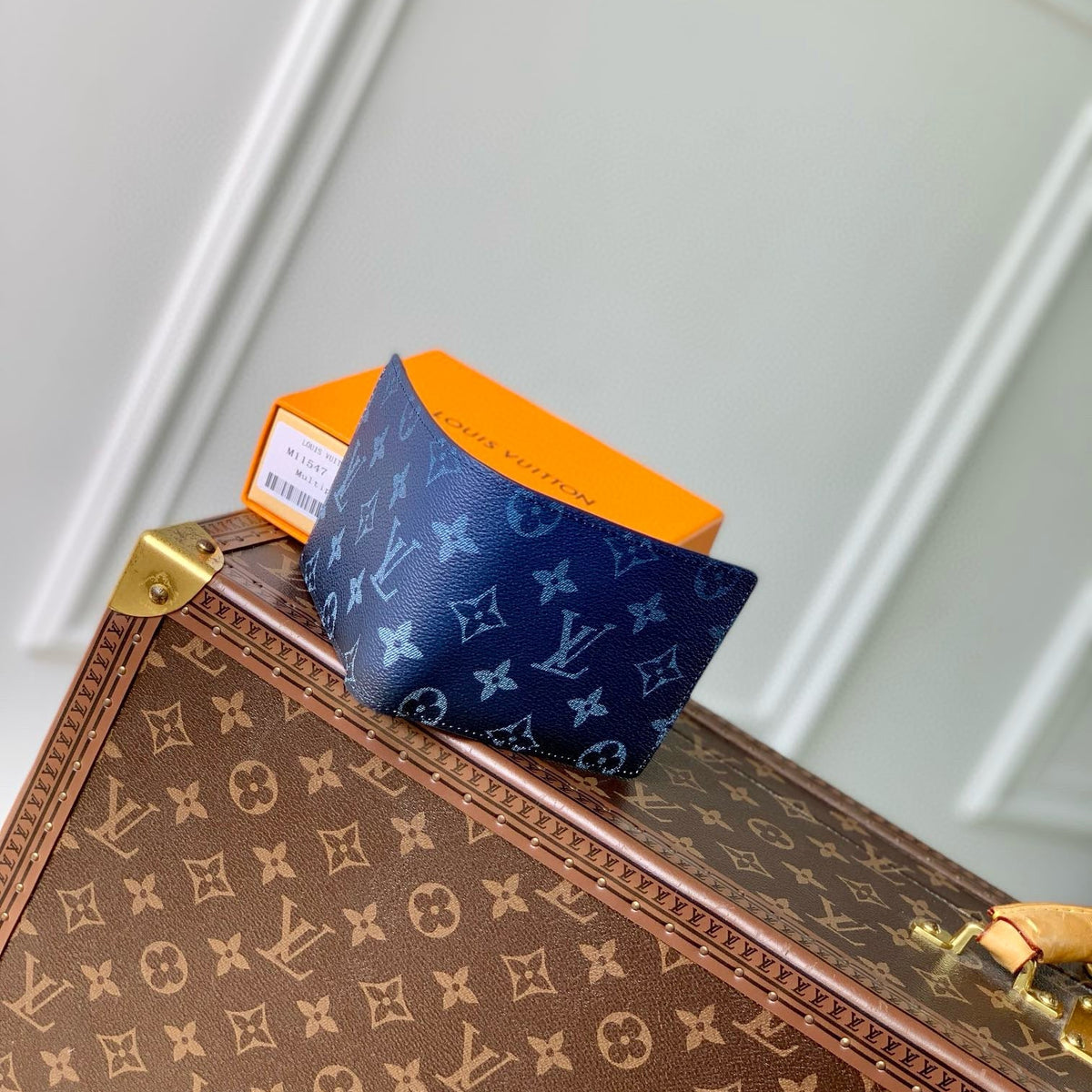 LOU SLENDER WALLET