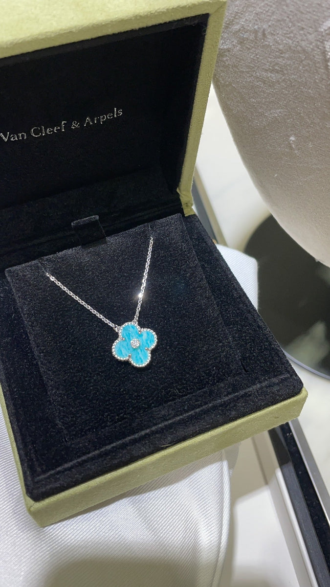 VAN C NECKLACE