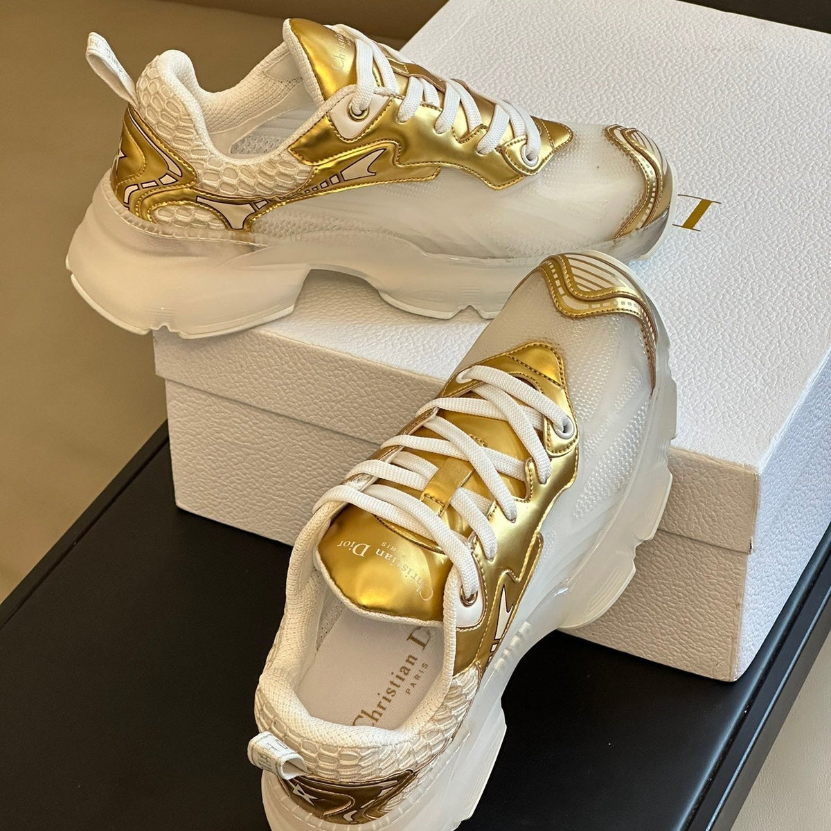 CD VIBE SNEAKERS