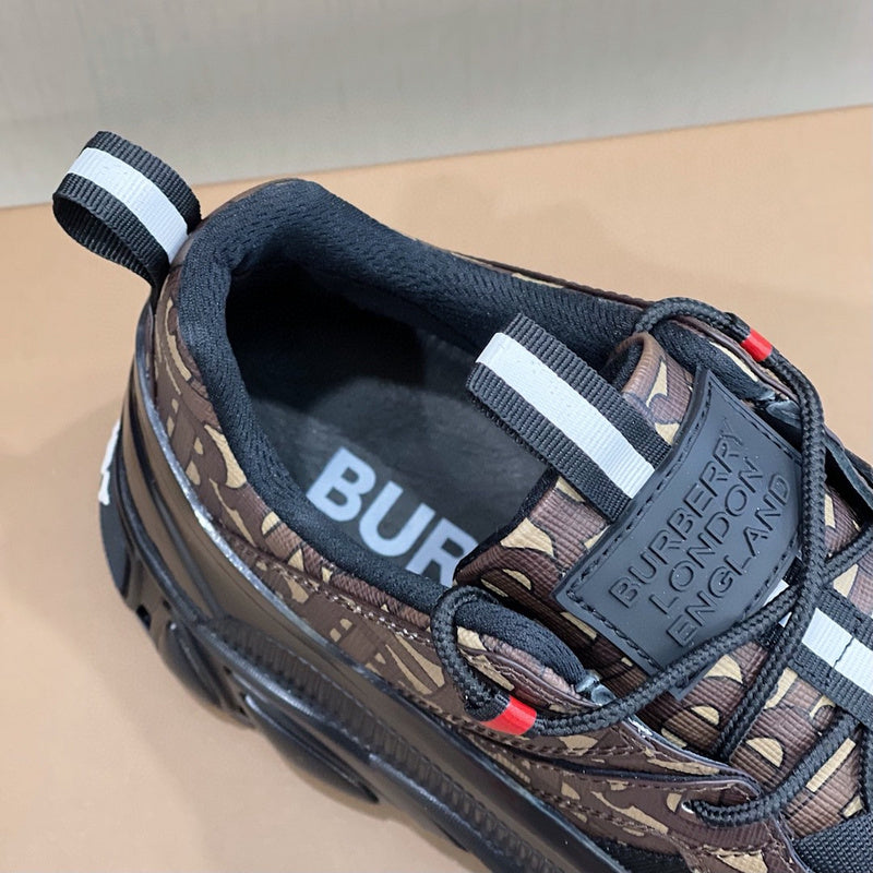Burberry Luxury Shoes