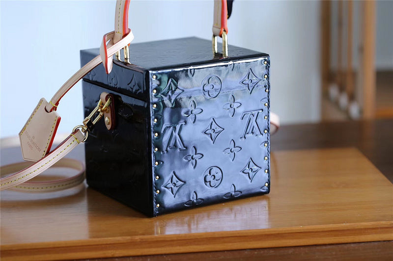I W Fashion Lu-Vi bags - 9343