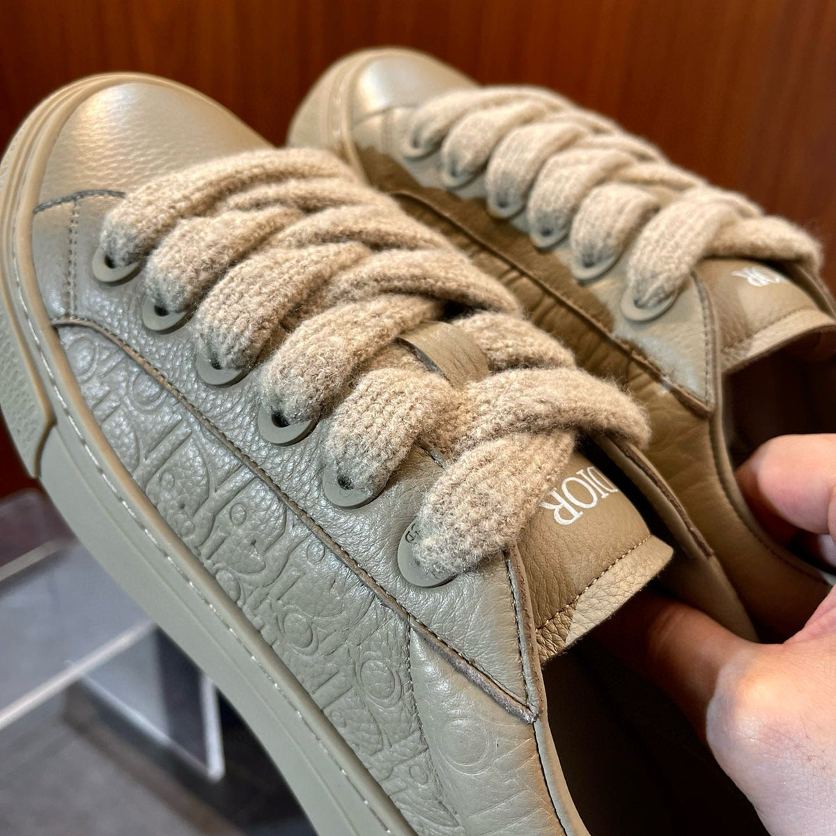 CD B33 SNEAKER