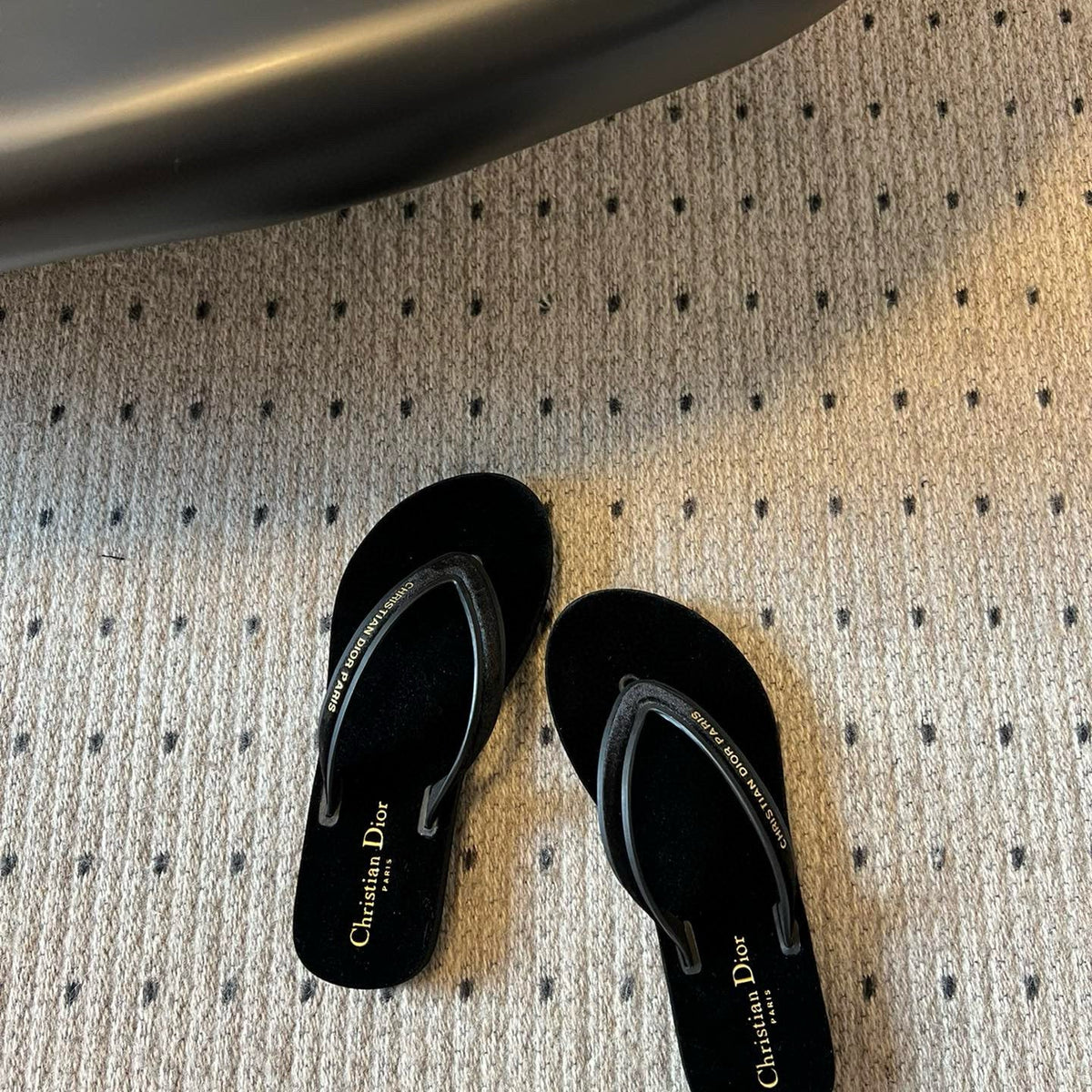 CD THONG SANDAL