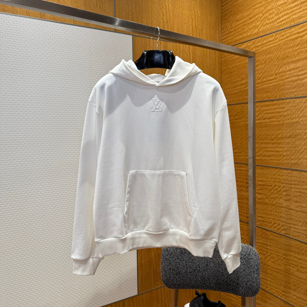 LOU HOODIE
