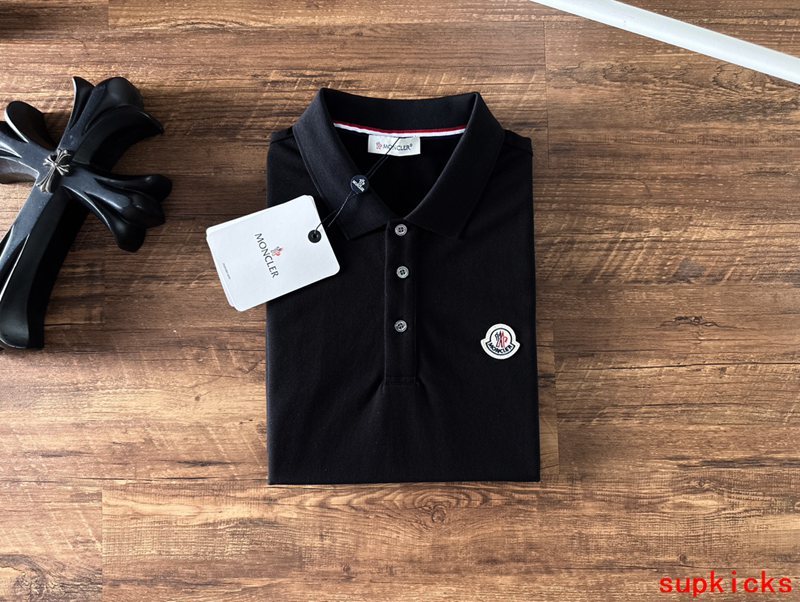 Moncler Luxury Cloth