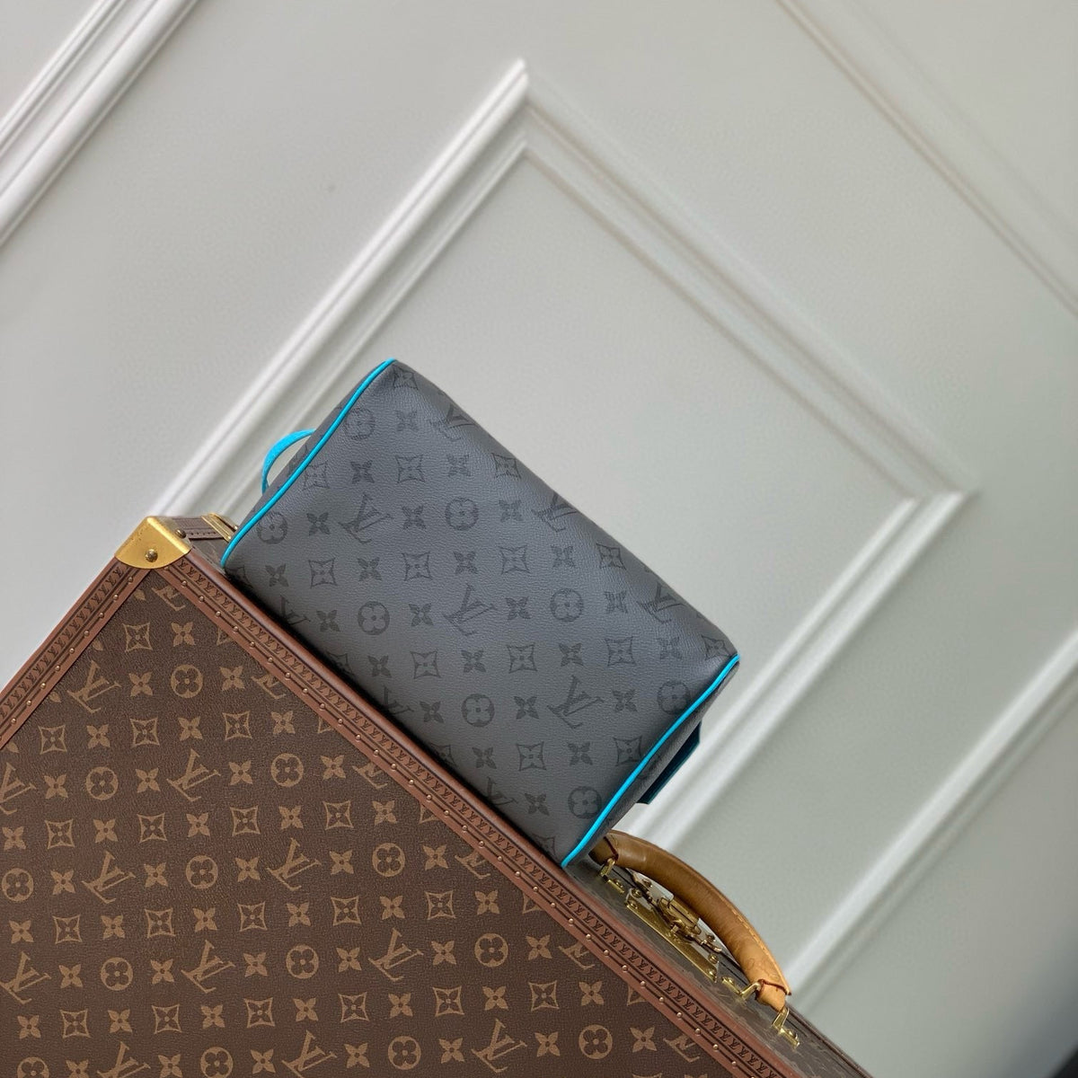 LOU TOILETRY BAG