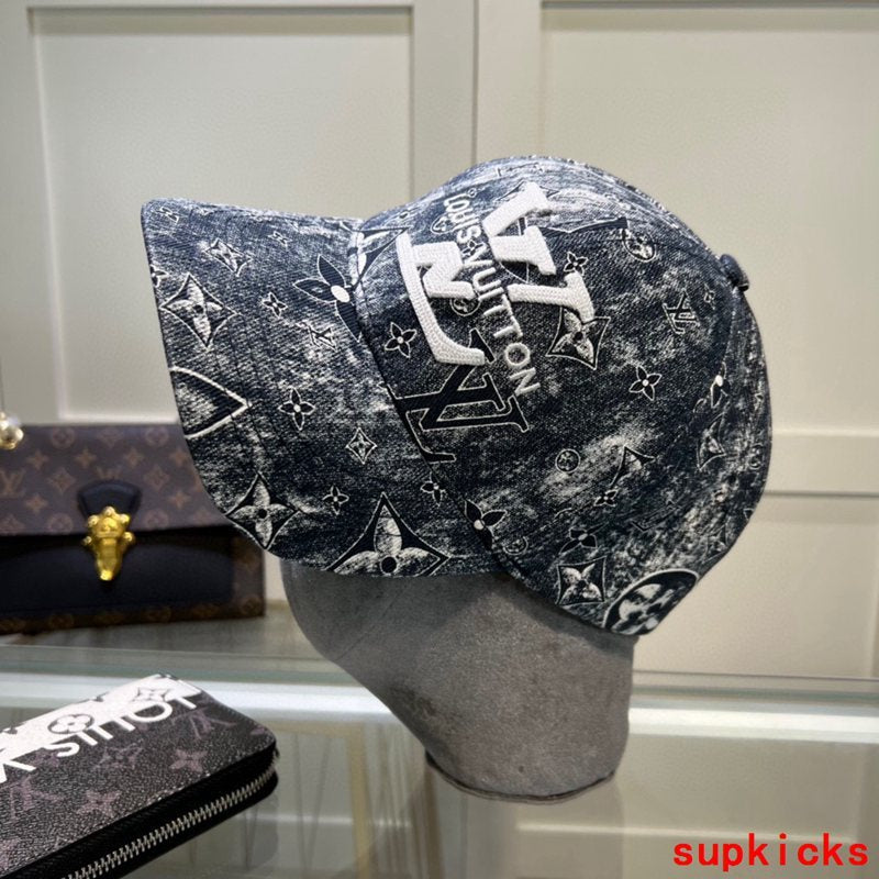 Louis Vuitton Luxury Cap
