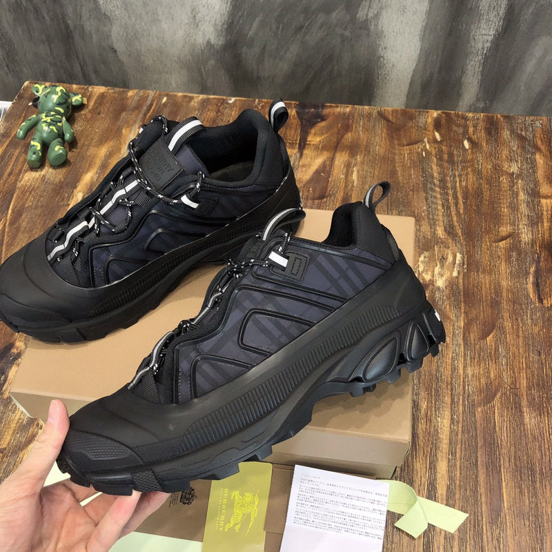 Burberry Luxury Shoes