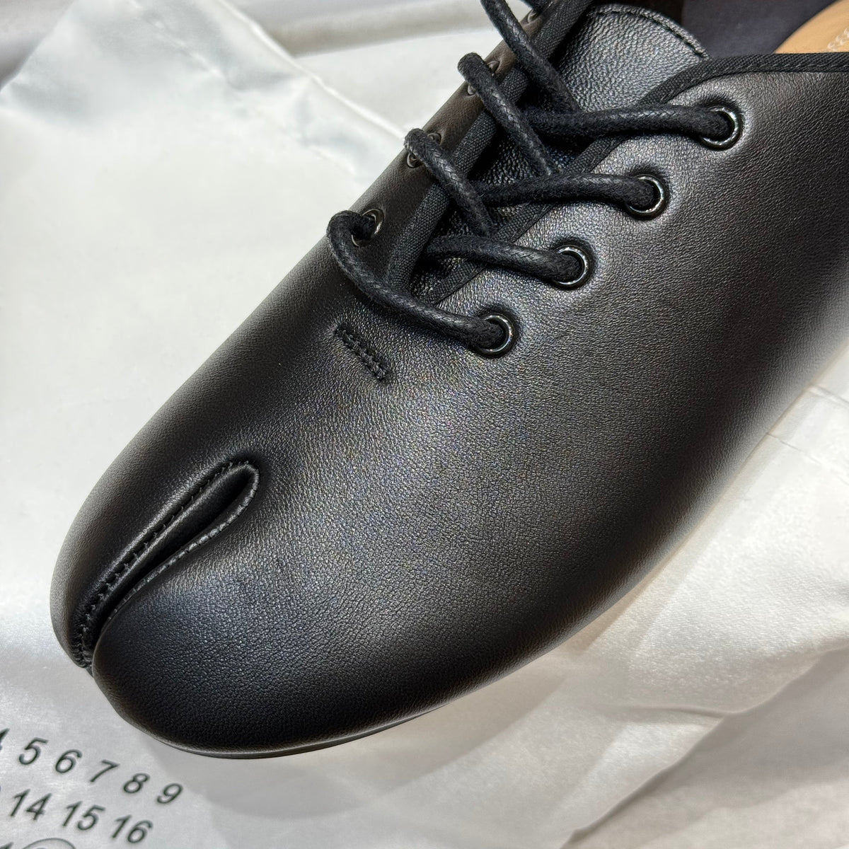 MAISON M TABI LOAFERS