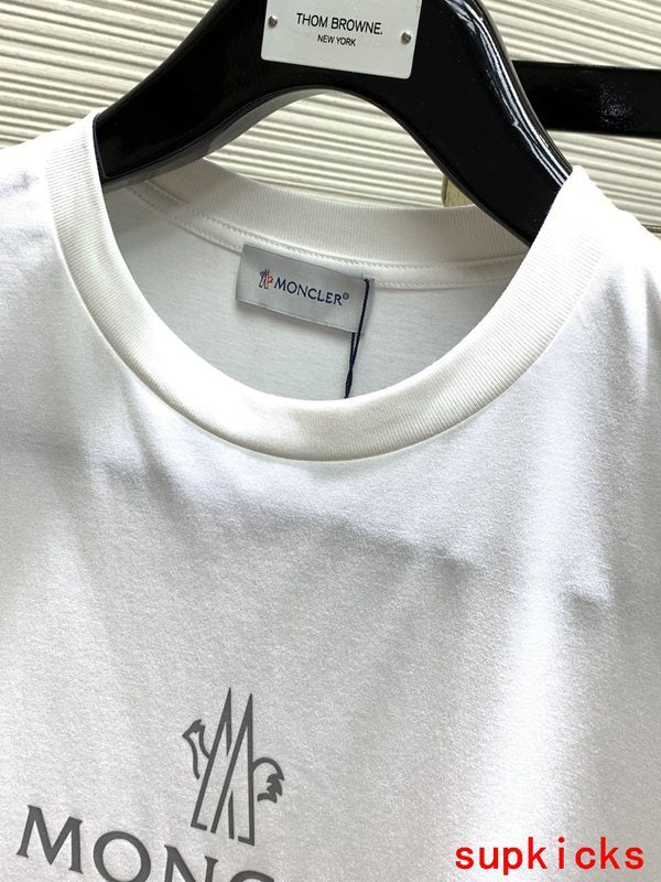 Moncler Luxury Cloth