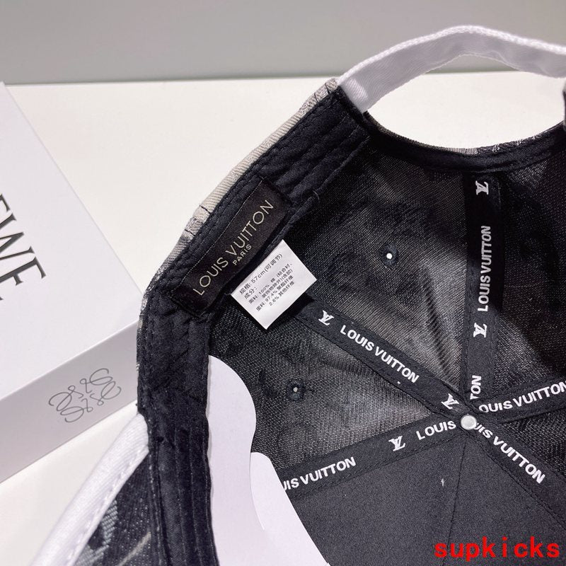 Louis Vuitton Luxury Cap