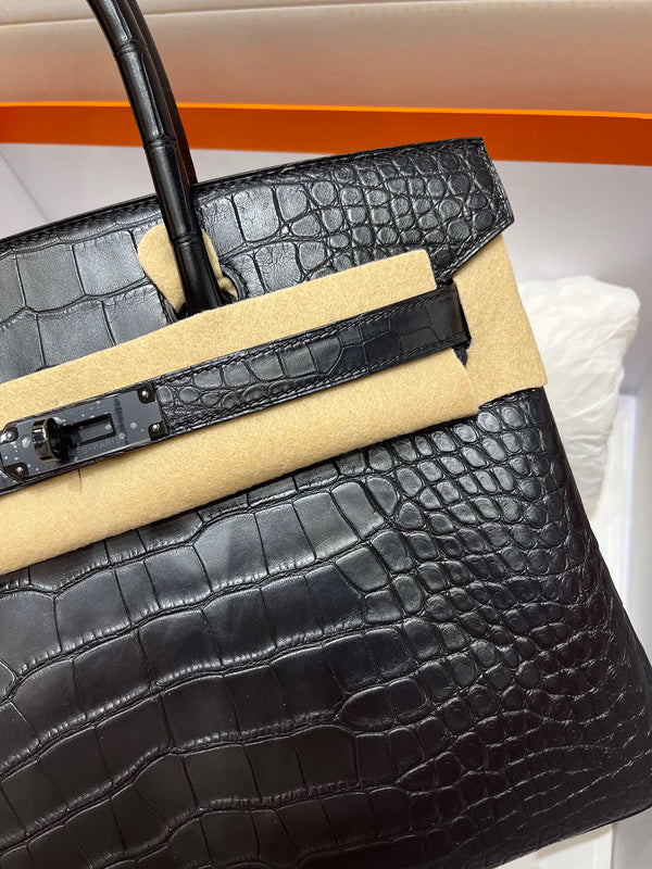 PHA - HMS Bags - 1585