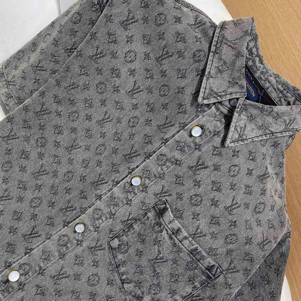 LOU DENIM SHIRT