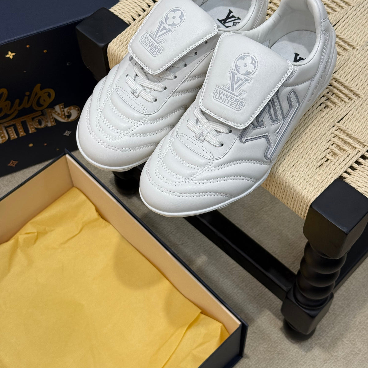LOU FOOTPRINT SNEAKER