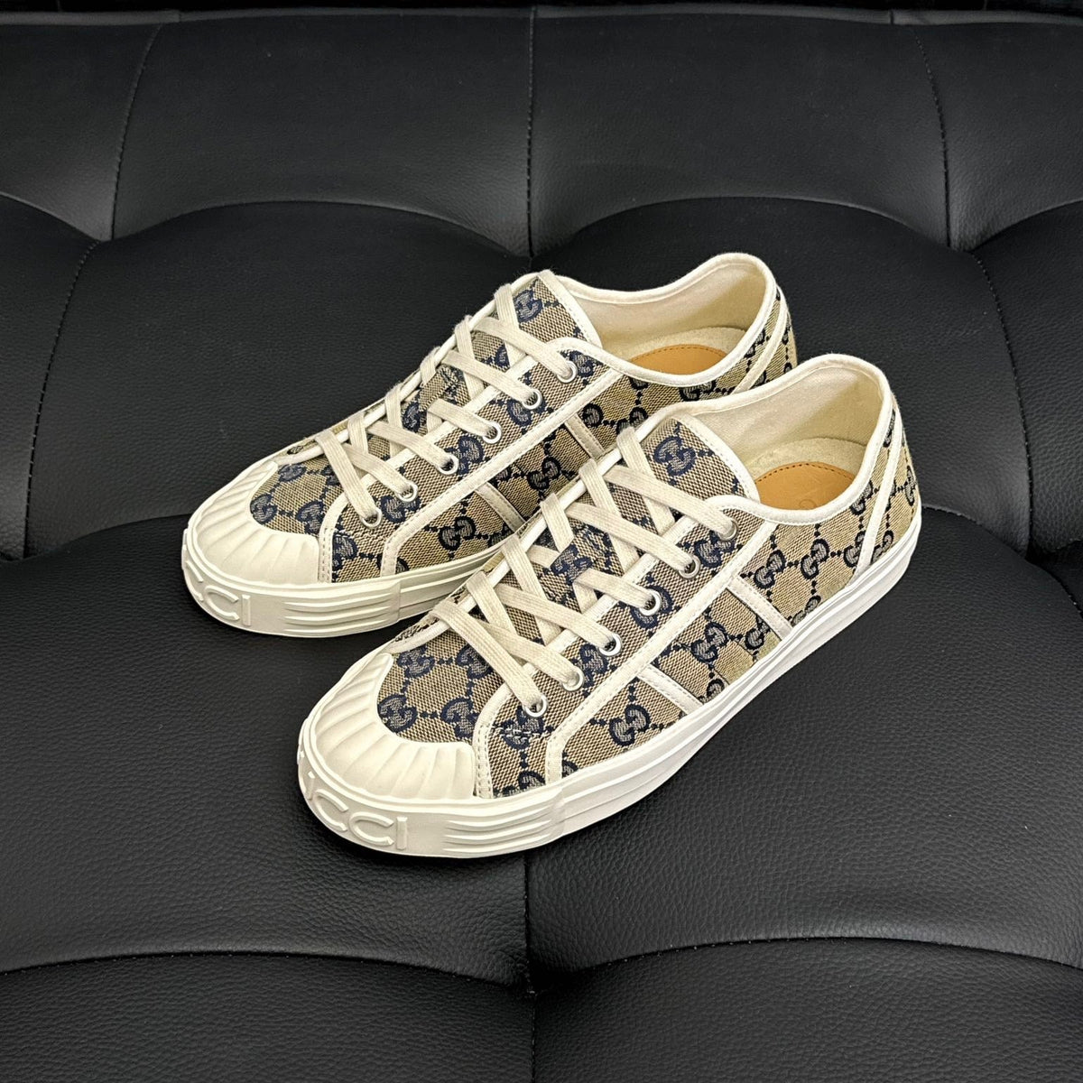 GG SNEAKERS