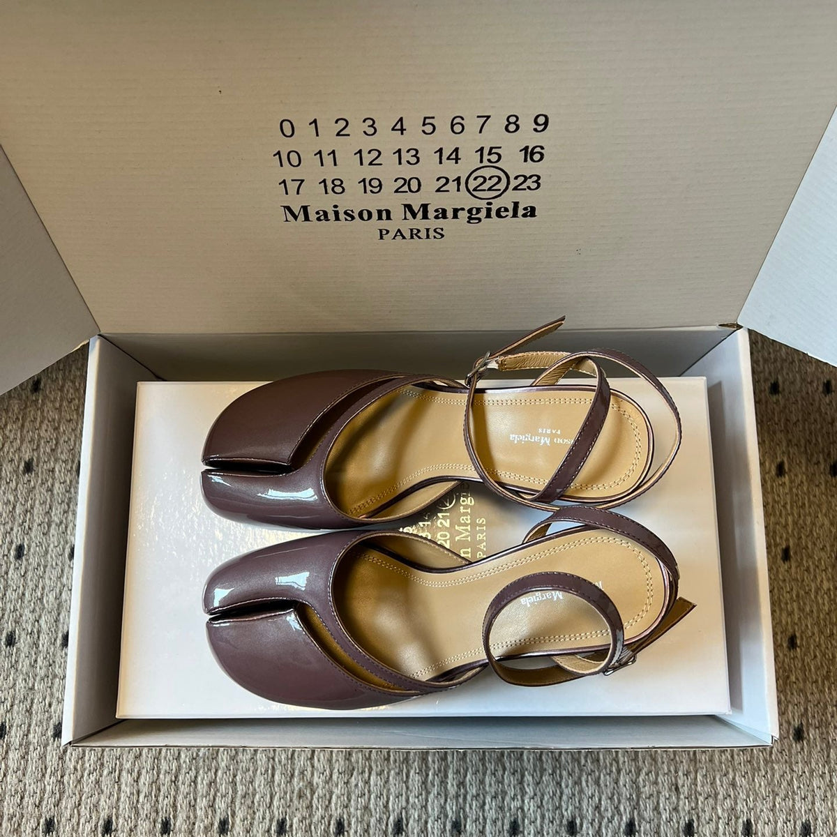 MAISON M TABI PUMPS
