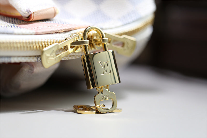 I W Fashion Lu-Vi bags - 8167