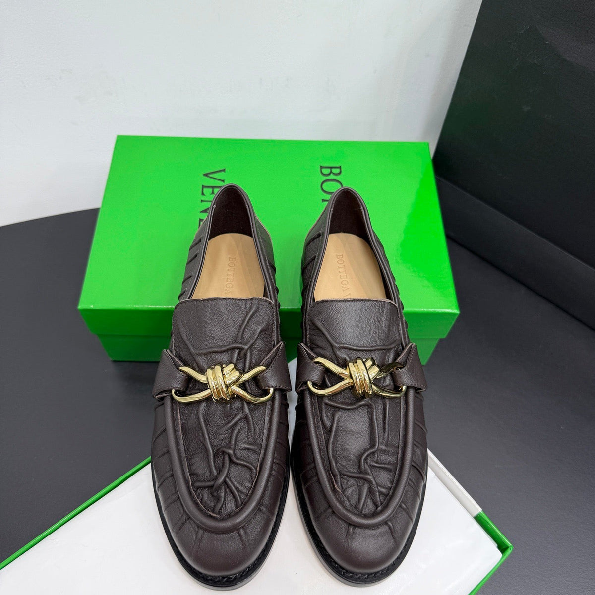 BOTT V LOAFERS
