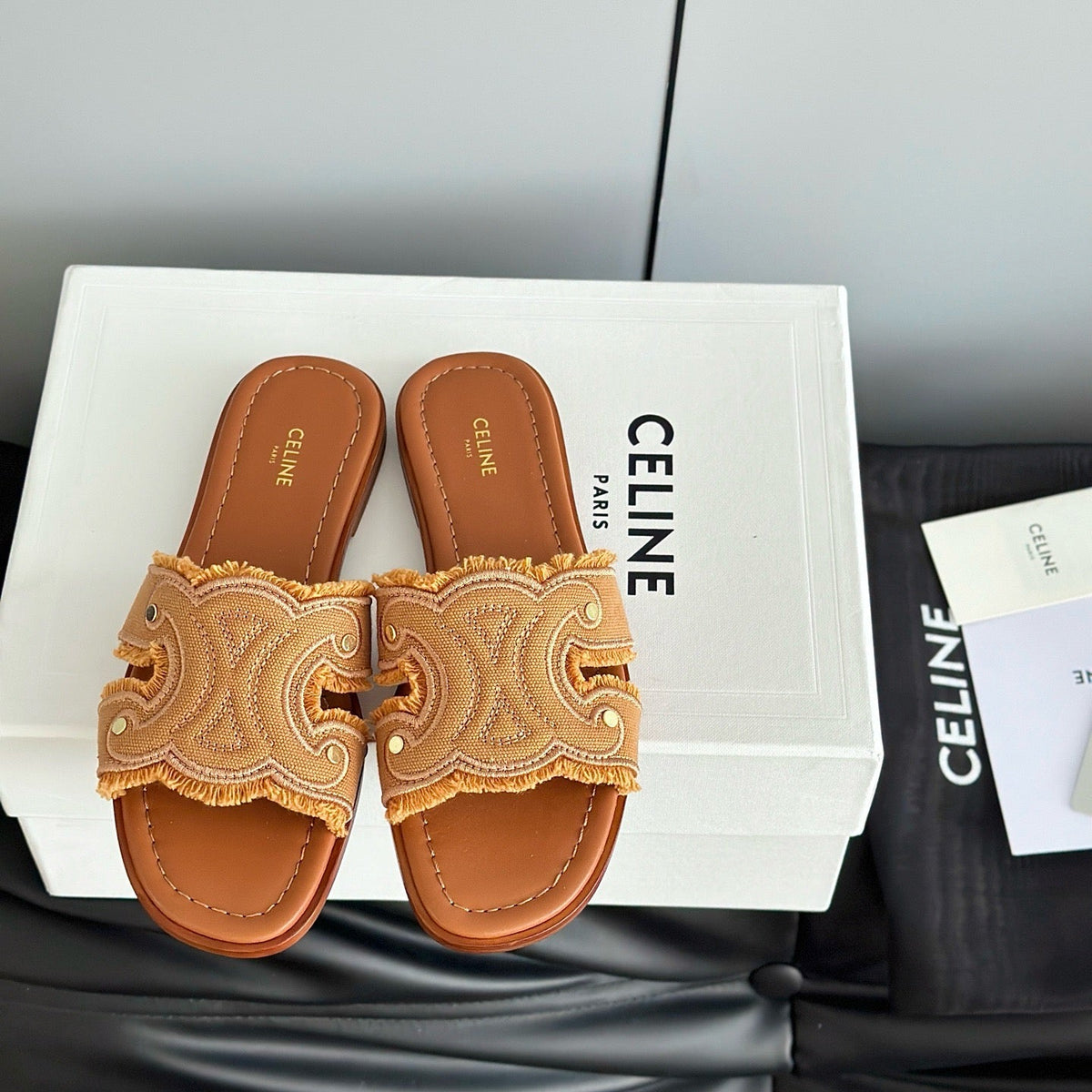 CEL SANDALS