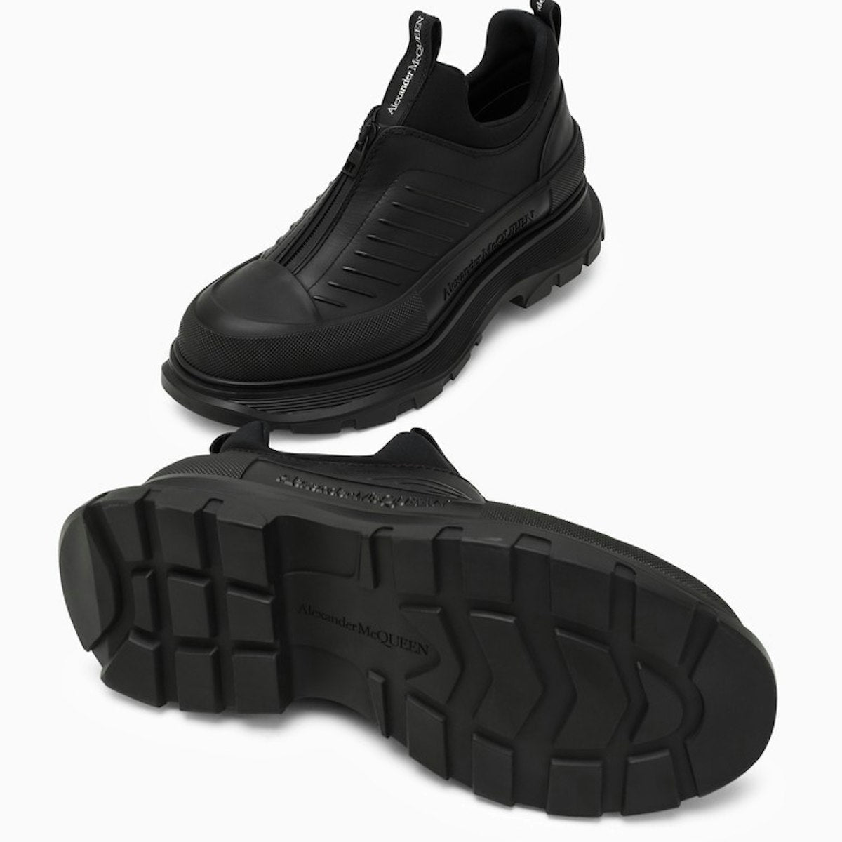 LOW BLACK LEATHER SLIP-ON