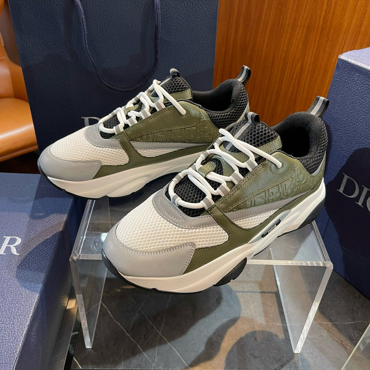 CD B22 SNEAKERS