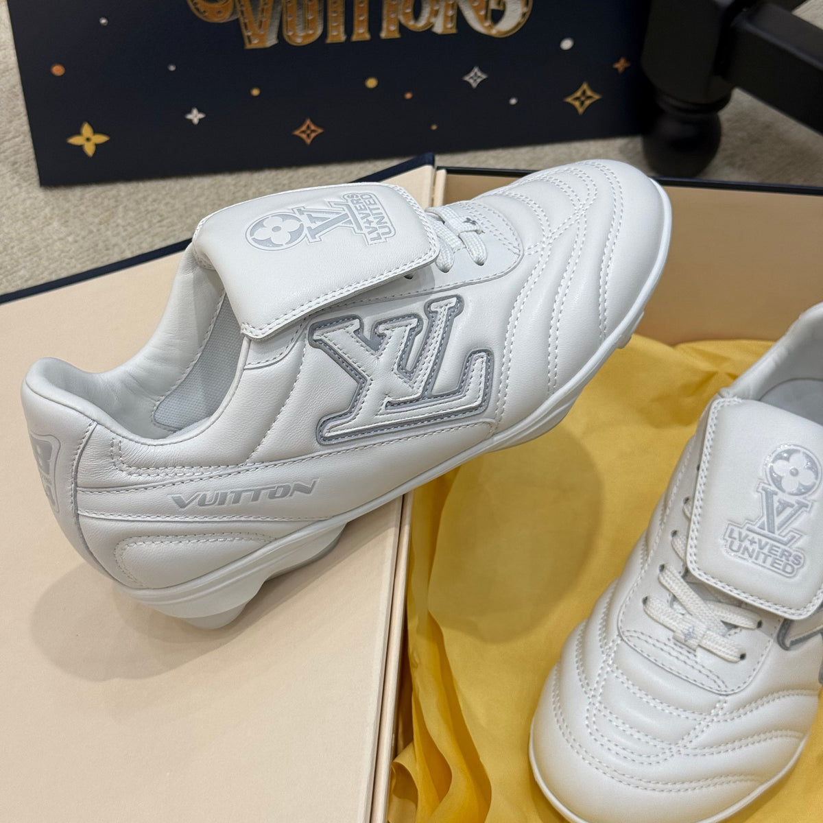 LOU FOOTPRINT SNEAKER