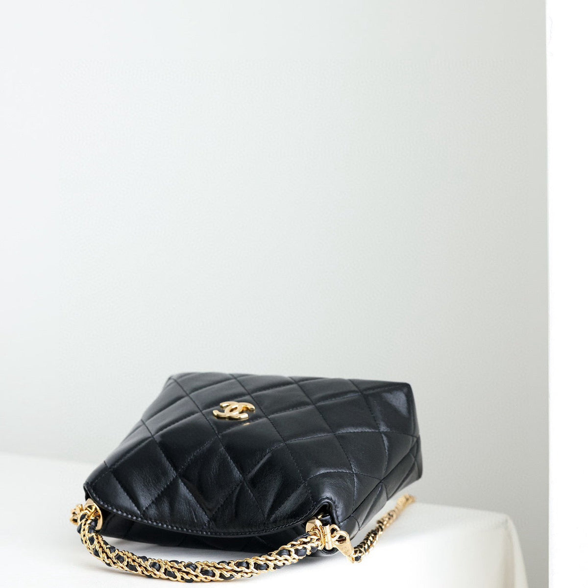 CC 24B HOBO BAG