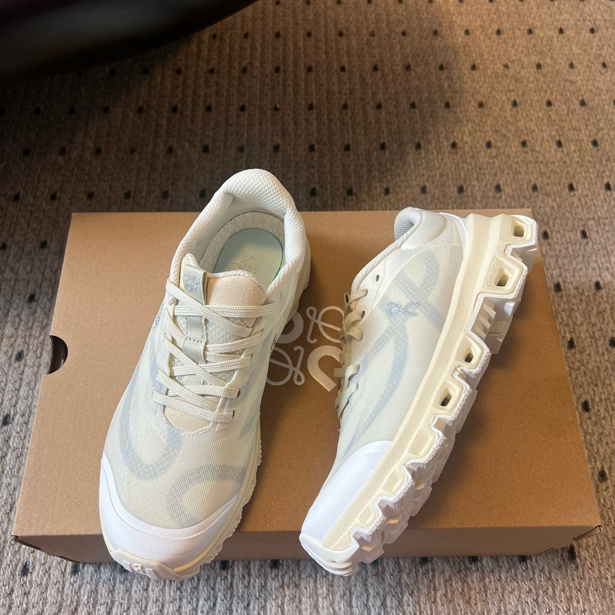 LOEW CLOUDLIT SNEAKER