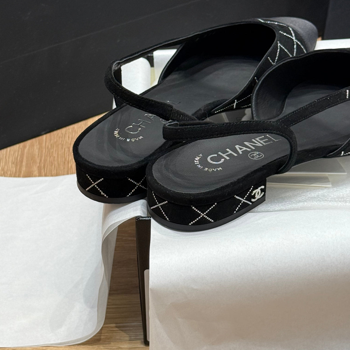 CC SLINGBACK PUMPS