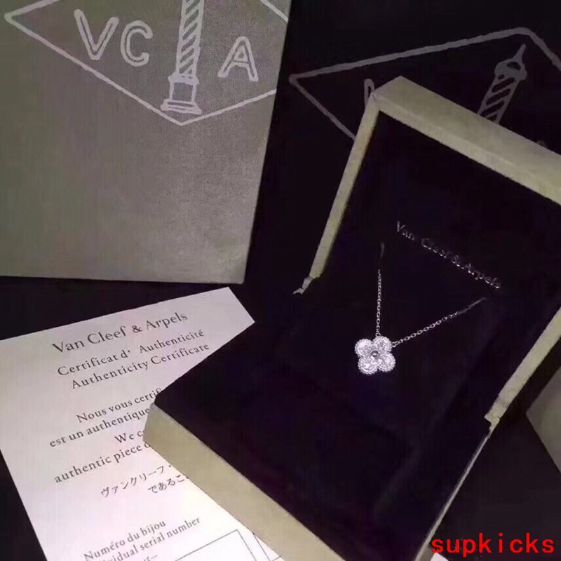 Van Cleef & Arples Jewelry