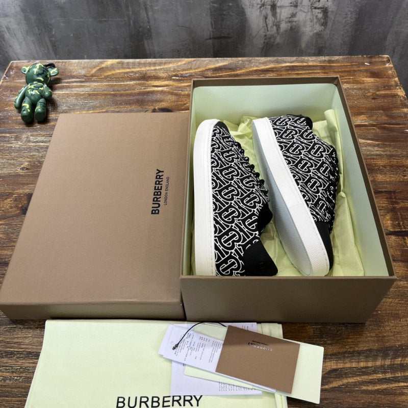 Burberry Luxury Shoes