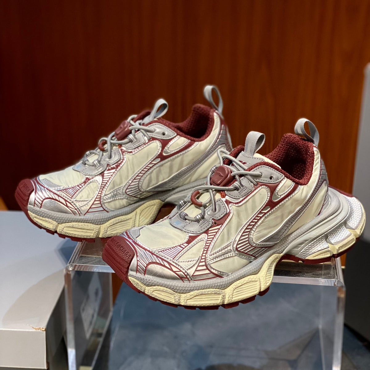 BAL 3XL TRAINERS