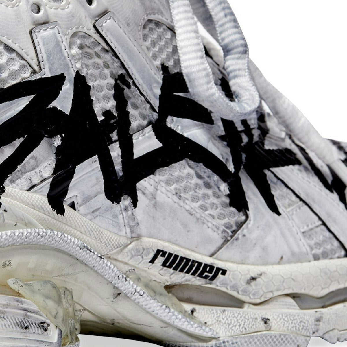 RUNNER SNEAKER