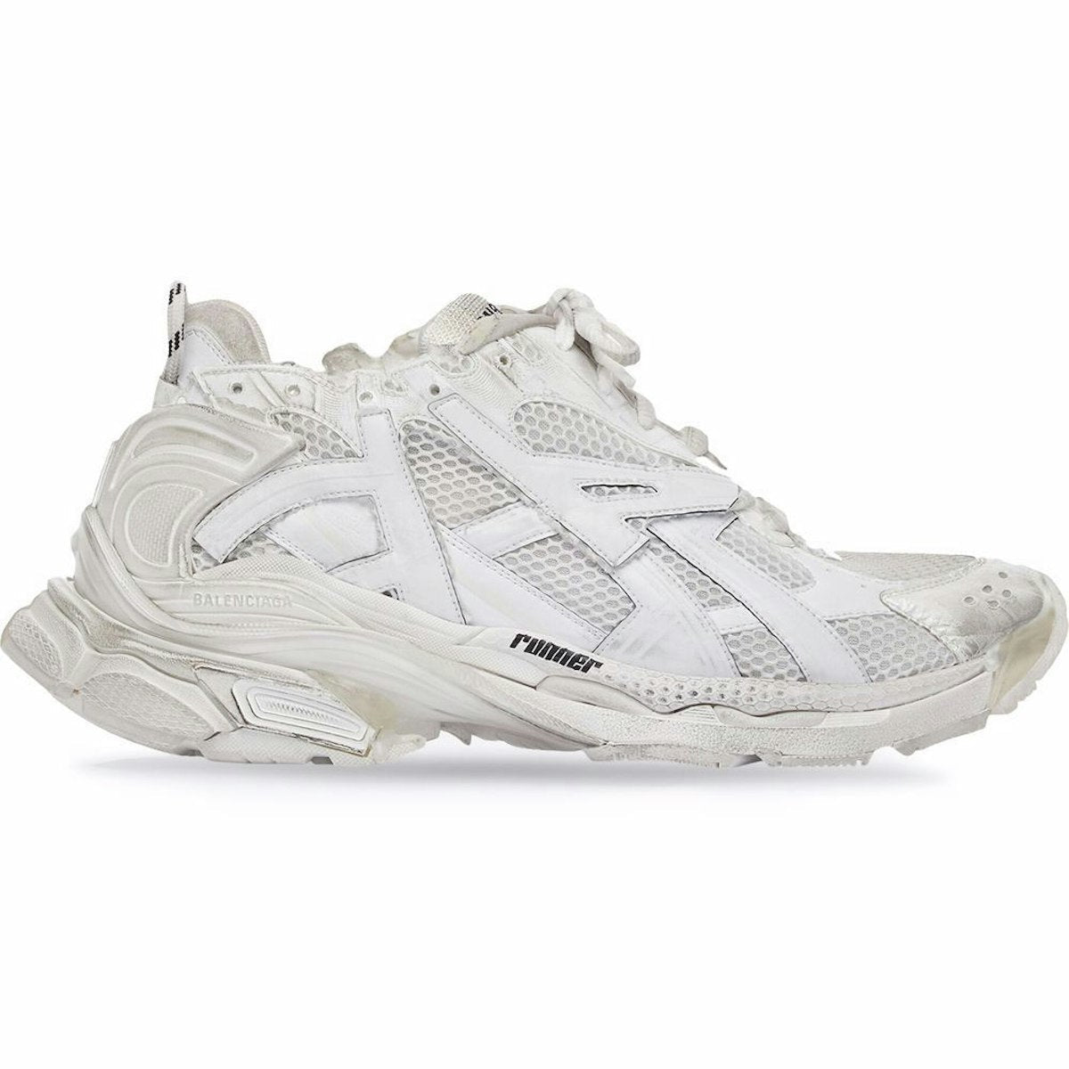 RUNNER SNEAKERS
