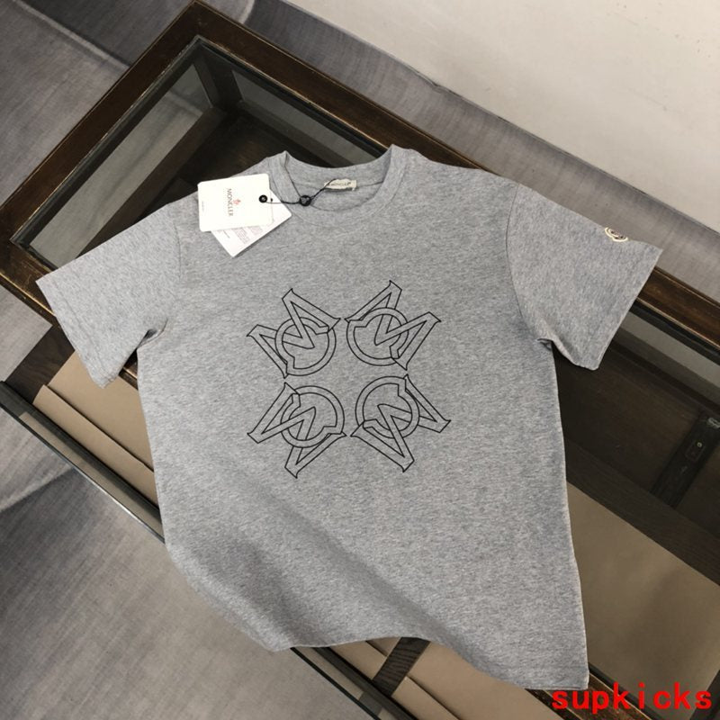 Moncler Luxury Cloth