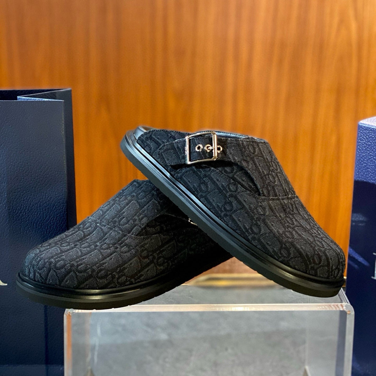 CD AQUA MULES