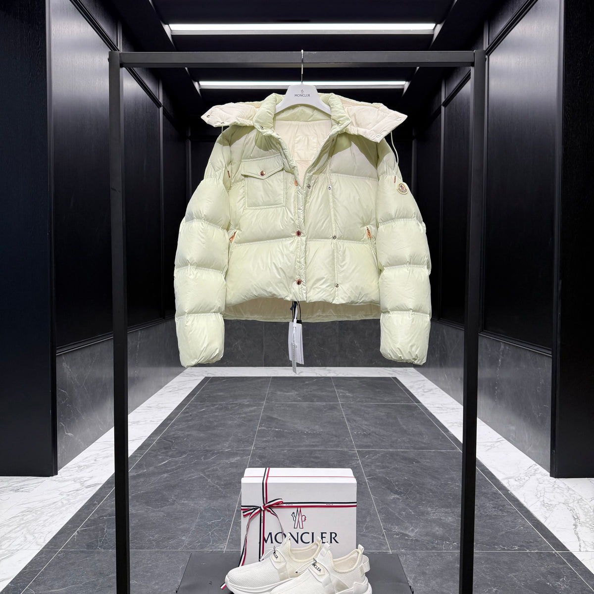 MONC EREA JACKET