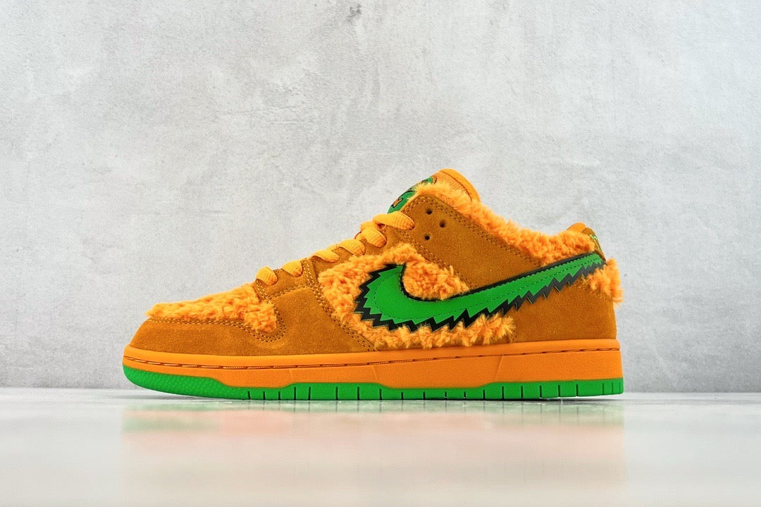 DUNK LOW DEAD BEARS