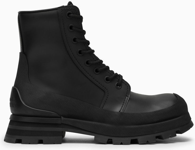 WANDER ANKLE BOOTS