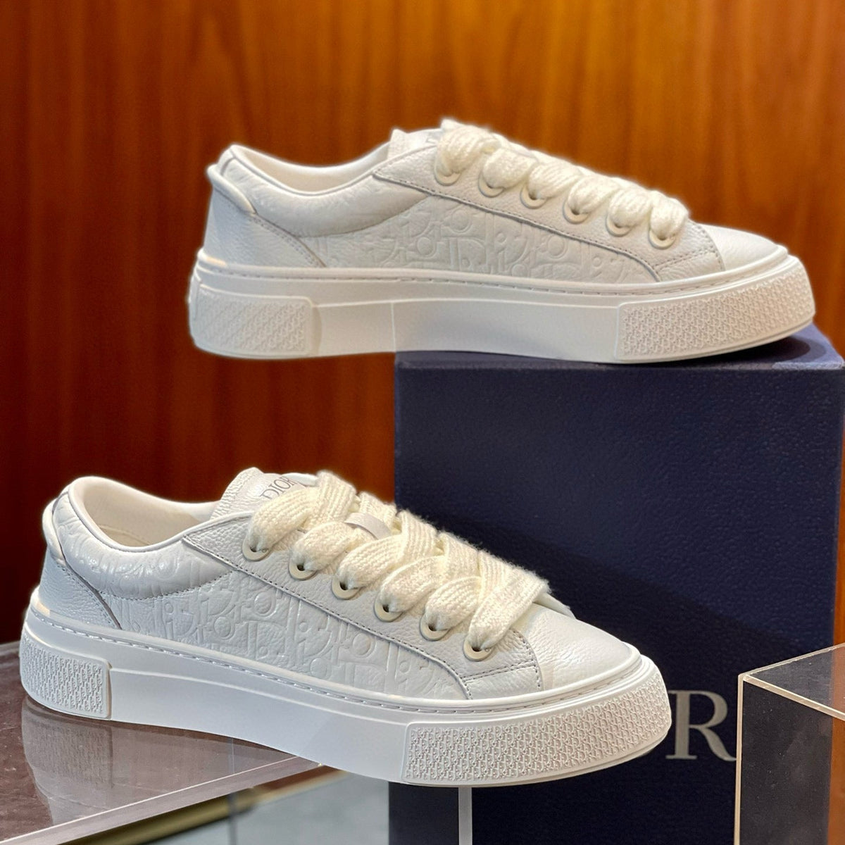 CD B33 SNEAKER