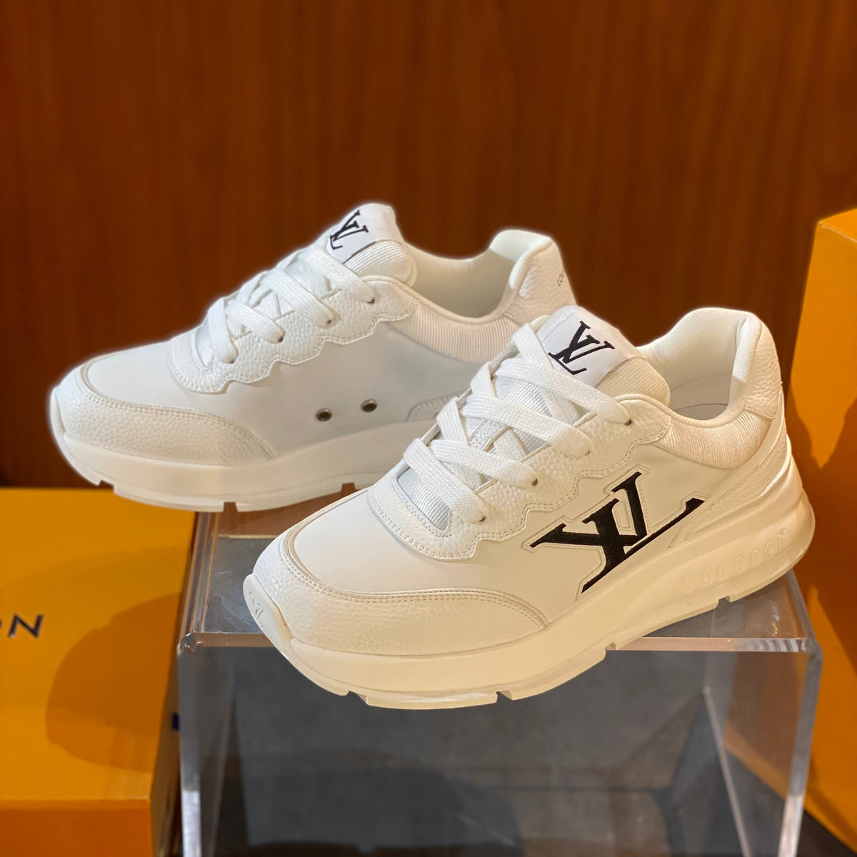 LOU CLASSIC SNEAKER