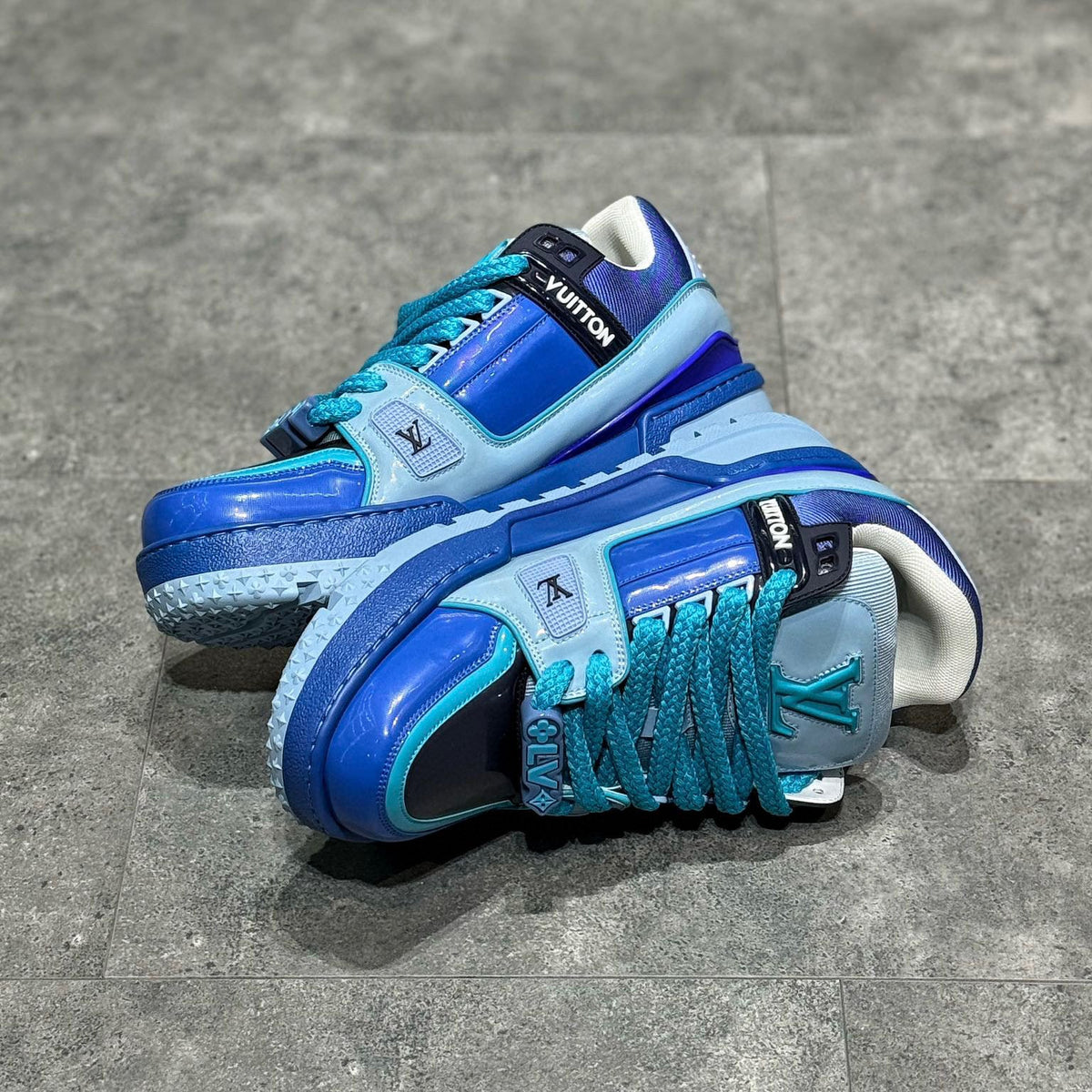 LOU TRAINERS